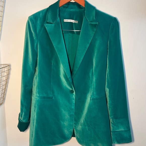 Alice & Olivia suit/pant set size 10- Green velvet - Picture 9 of 11